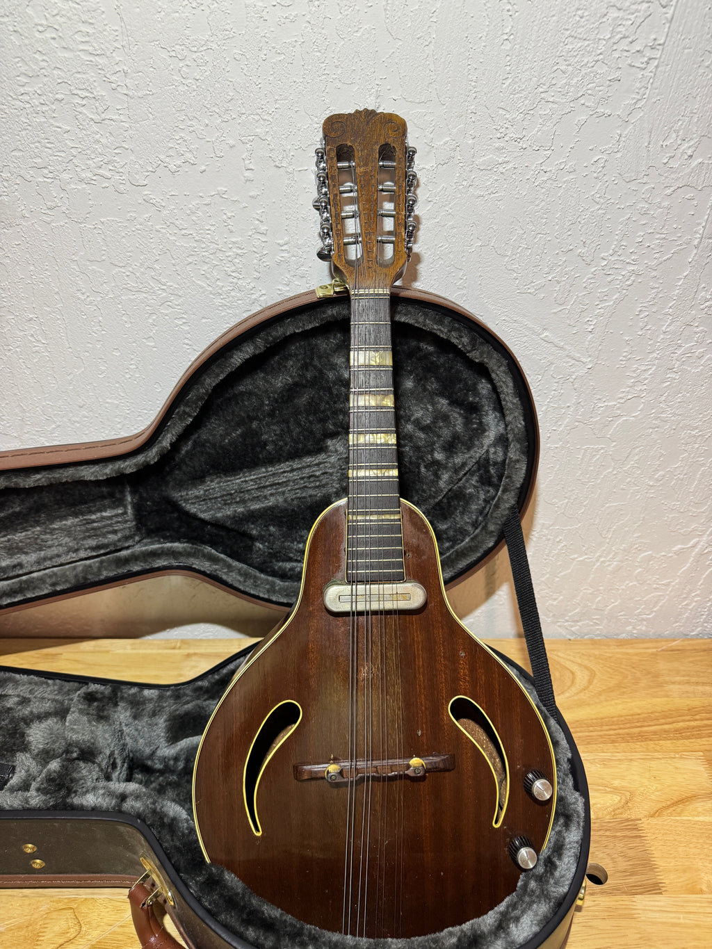 Hofner Electric Mandolin 545 E 1940s